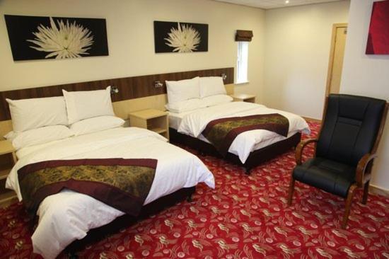 Cambridge Hotel Waterfront Brighouse Ngoại thất bức ảnh